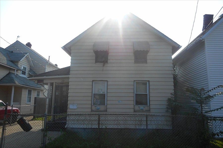 1st image of 3265 W 31st St
