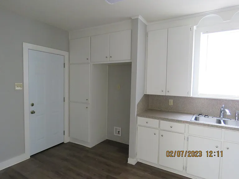 106 Jewel Dr — Photo 7