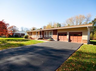 10 Willow Ln, Bloomsburg, PA 17815