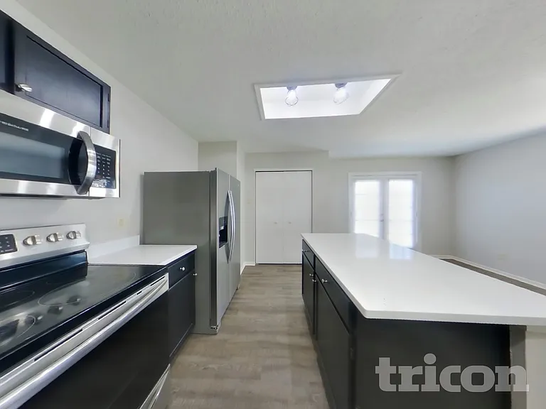 5753 N Jamestown Dr — Photo 6