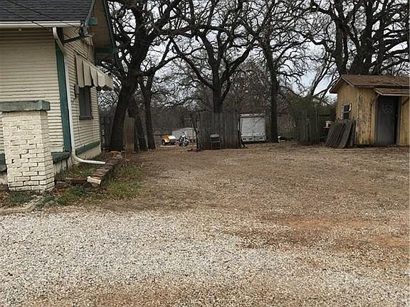 2nd image of 5919 Forest Hill Dr