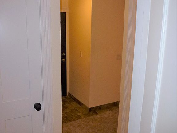 5th image of 725 9th Ave S #308