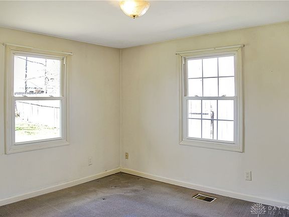 2nd image of 3823 Ackerman Blvd