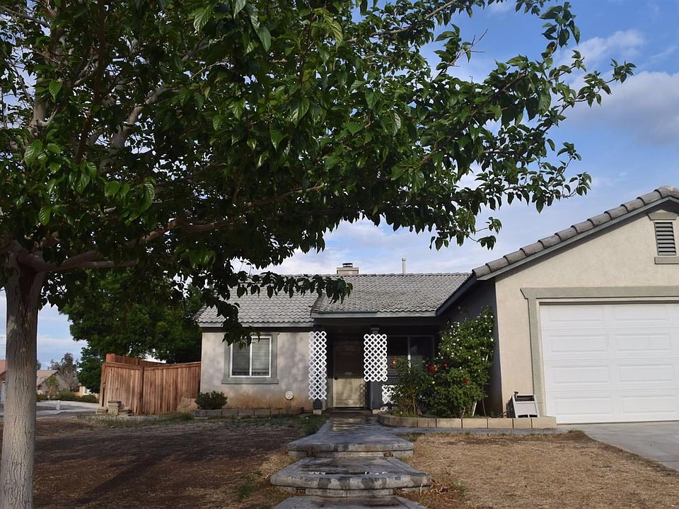 1st image of 15447 Fremont Dr