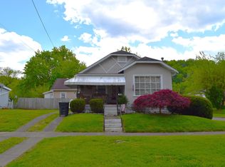 525 10th Ave W, Huntington, WV 25701