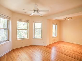 2315 W School St #2A, Chicago, IL 60618