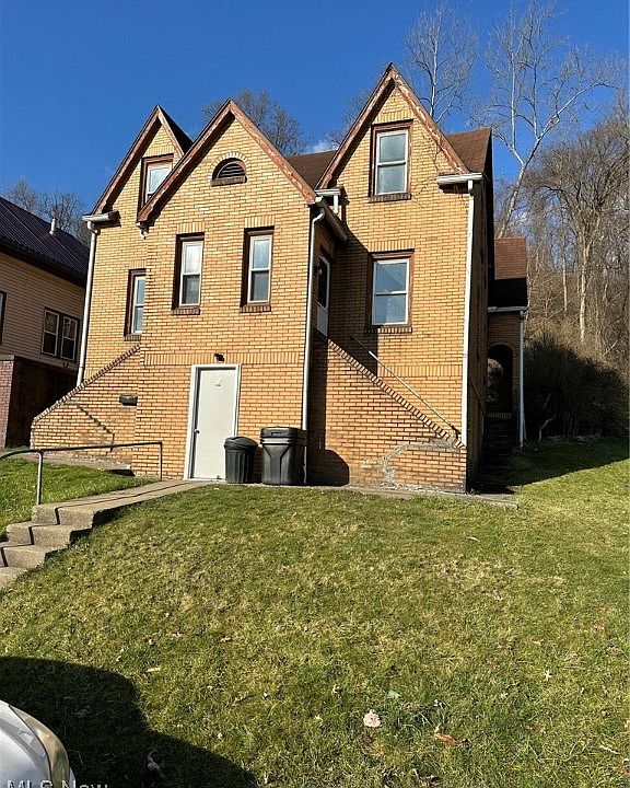 1st image of 3111-3113 Elm St