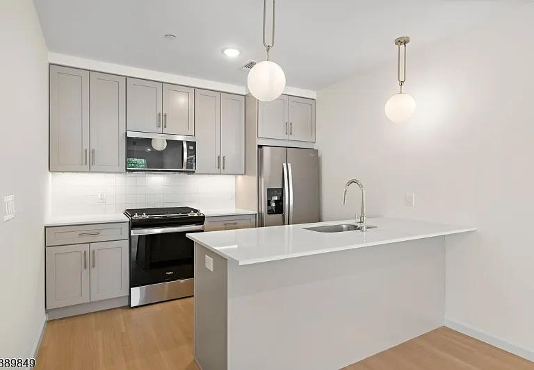 70 Ridgedale Ave #207 — Photo 3