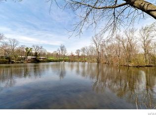 23 Cayuga Rd, Scarsdale, NY 10583