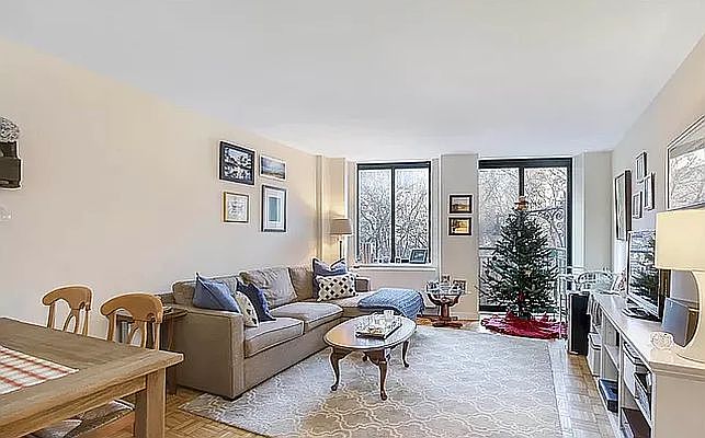 1st image of 311 Greenwich St APT 4B