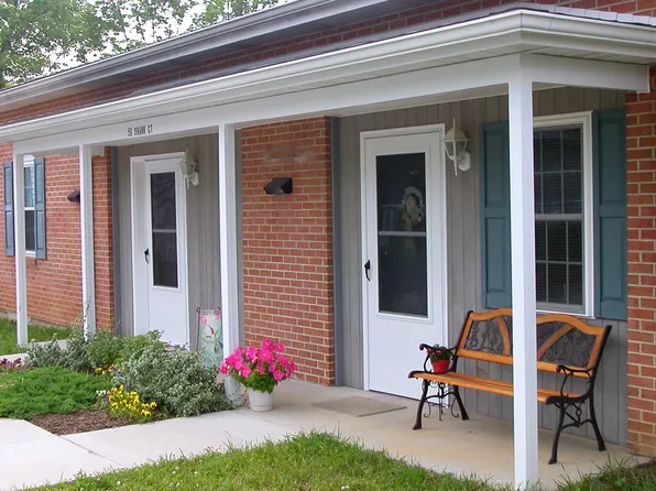 50 Shank Ct APT B, Bunker Hill, WV 25413