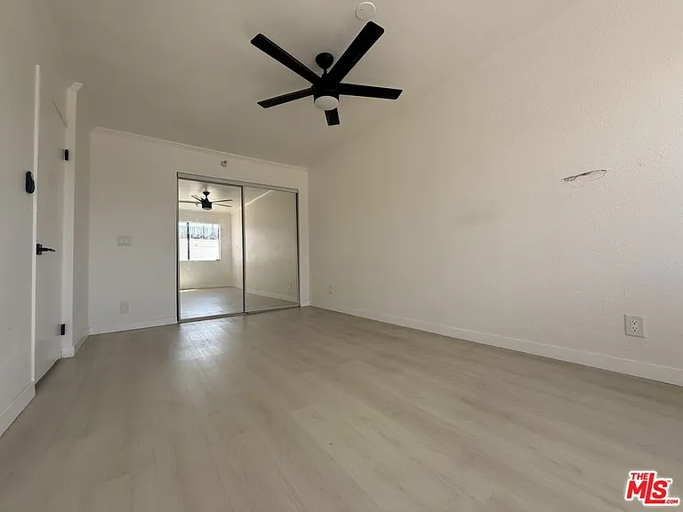 1816 N Gramercy Pl #405 — Photo 9