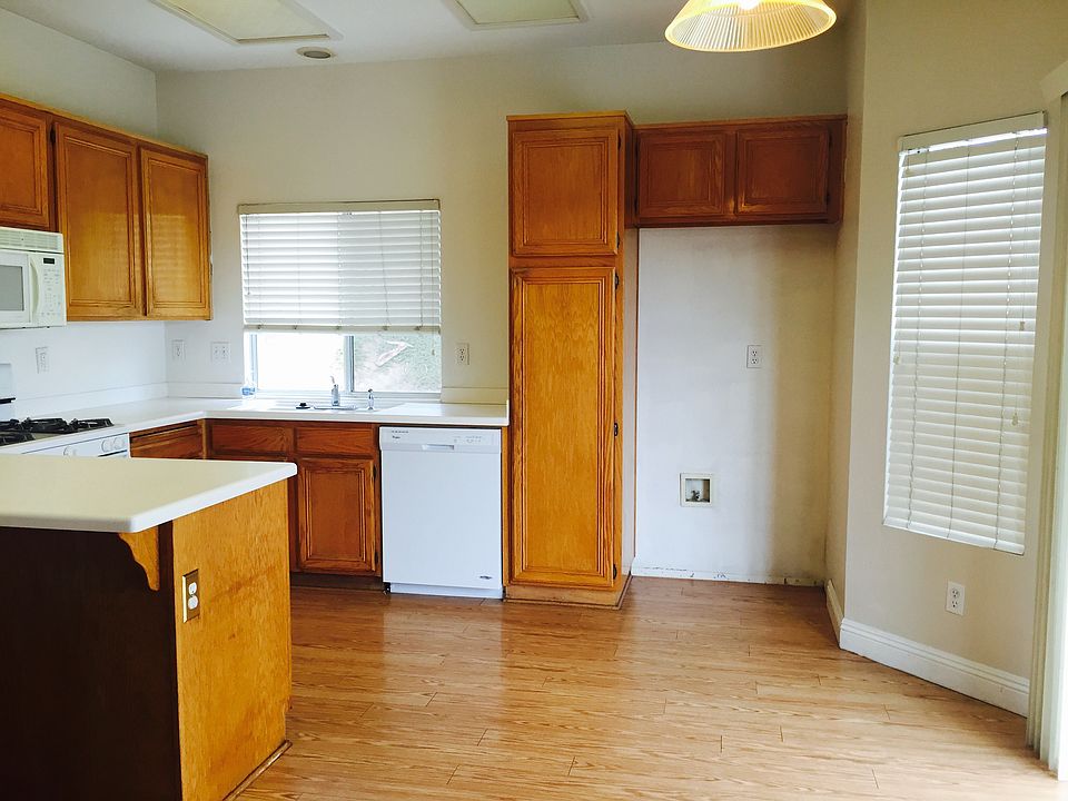 2nd image of 40000 Daphne Dr