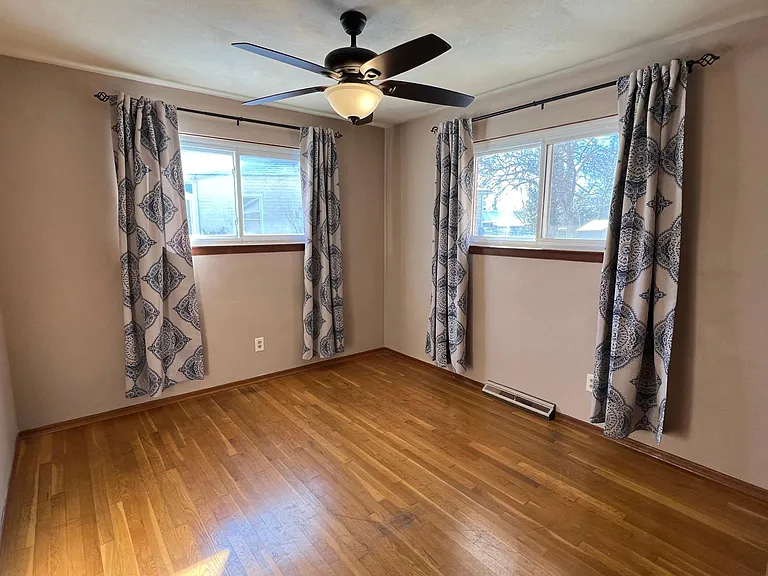 511 N Cherry St — Photo 19