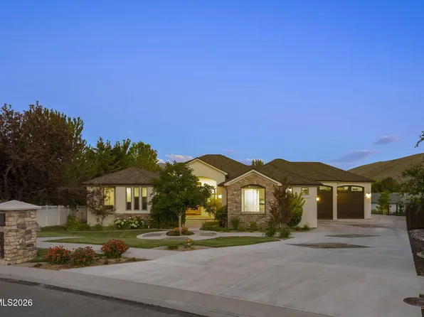 3743 Margarets Ct, Carson City, NV 89701