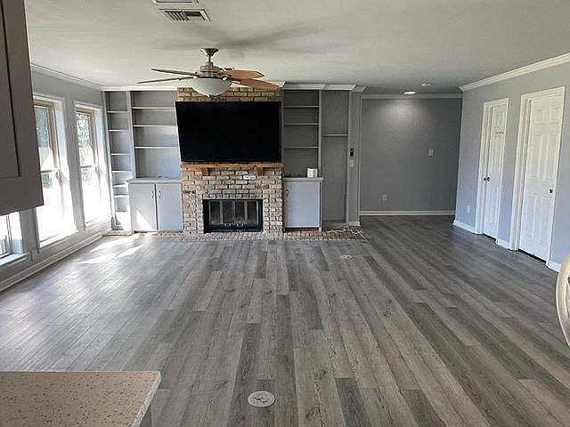 1st image of 204 Mulberry Dr