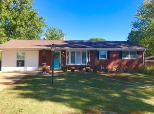 9616 Flagler Dr, Saint Louis, MO 63123