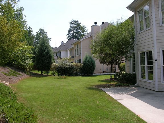 Backyard, great for the kids