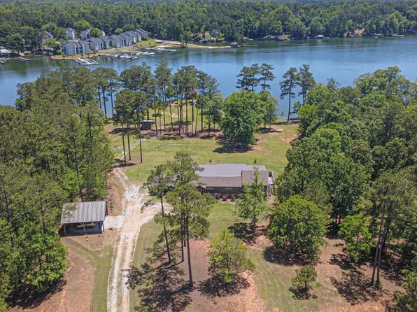 345 Hinton Dr, Hamilton, GA 31811