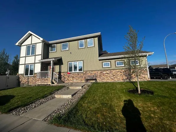 802 NW Keystone Mdws W, Lethbridge, AB T1J 5C4