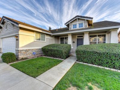 9056 Wharton Way, Elk Grove, CA, 95624