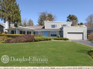 10 Secor Dr, Port Washington, NY 11050
