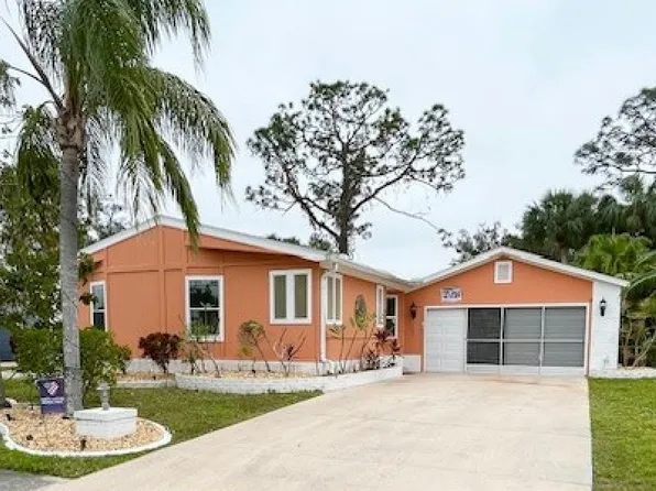 1413 Avenida Sierra #1413, North Fort Myers, FL 33903