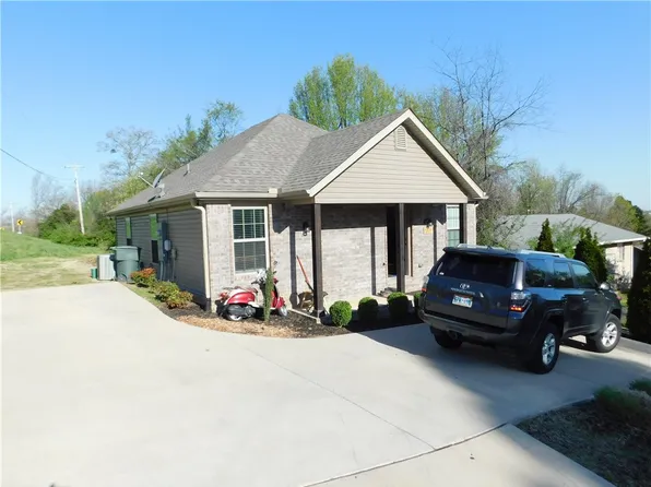 1217 N Stephens Ave, Fayetteville, AR 72703