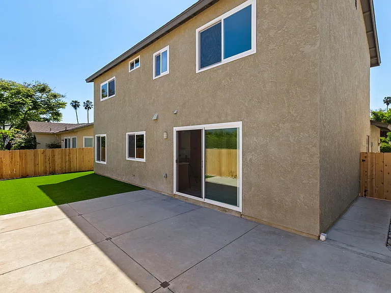 2423 Fieldlane Pl — Photo 21