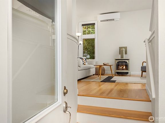 2nd image of 672 Madison Avenue N