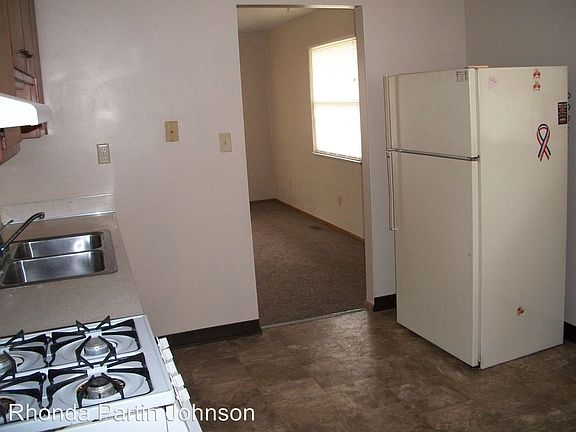 5th image of 206 Seminary Ave APT A
