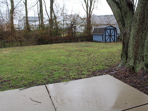2nd image of 10311 E Lawnhaven Dr