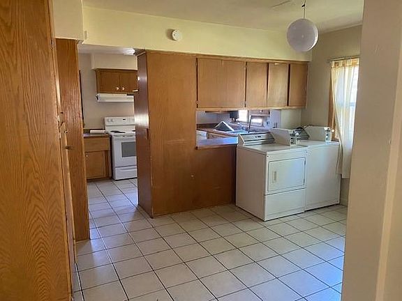5th image of 727 7th Ave S