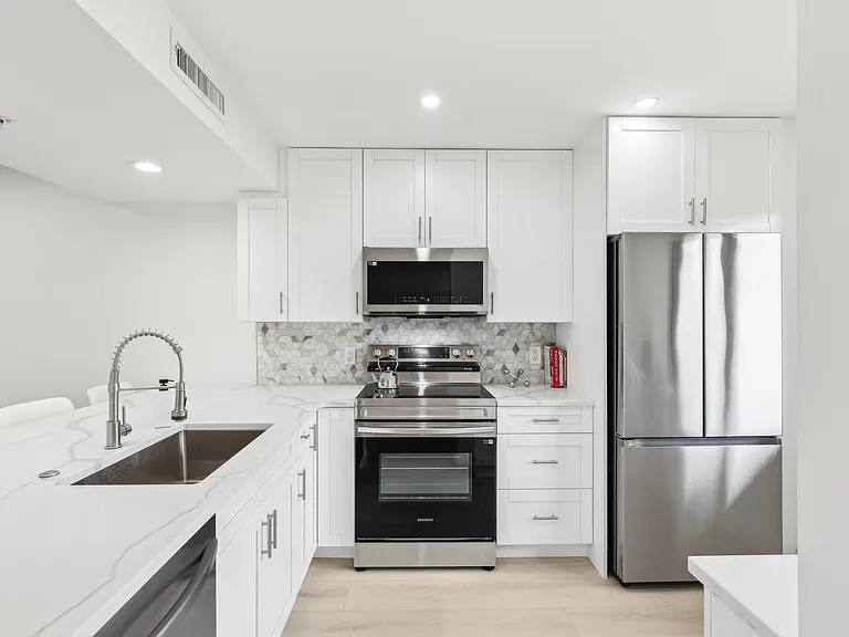 1601 Marina Isle Way #101 — Photo 7