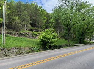 133 N Main St #9, Eureka Springs, AR 72632