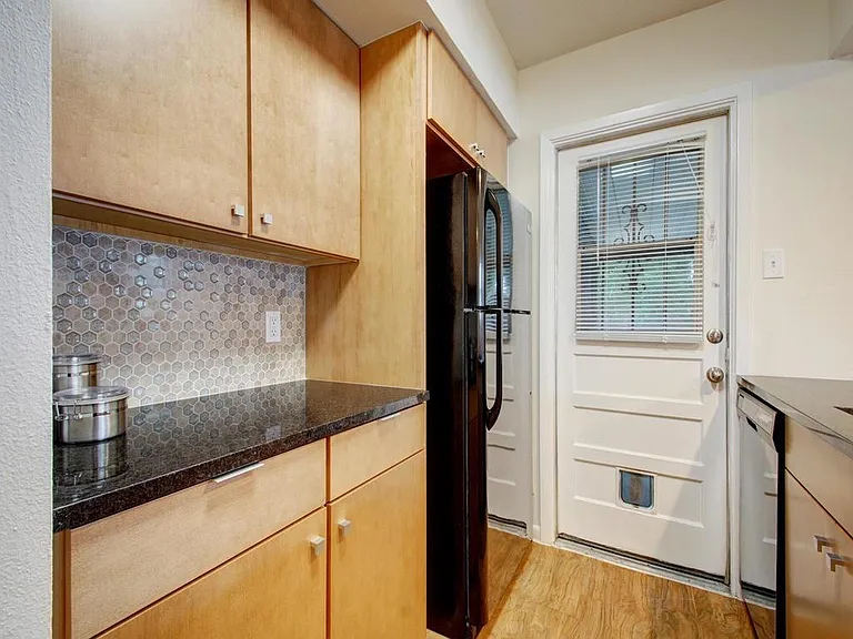 8516 Hathaway Dr #2 — Photo 10