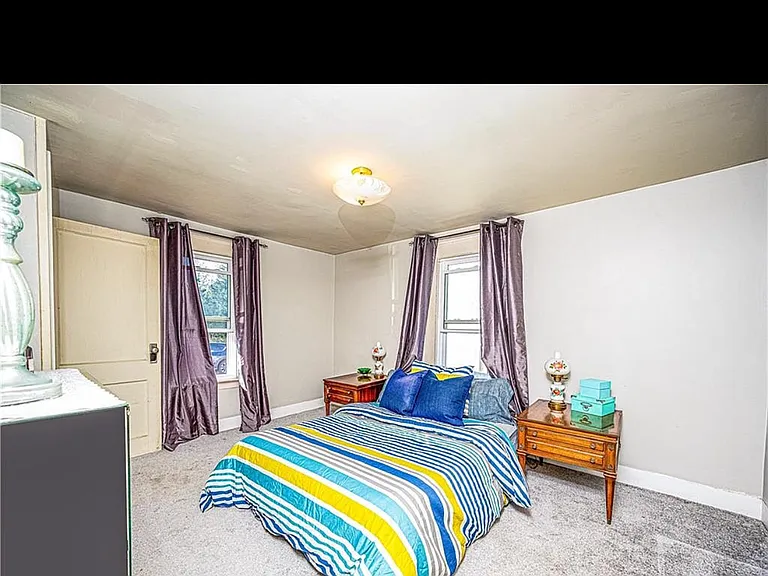 35 Edwards St — Photo 11