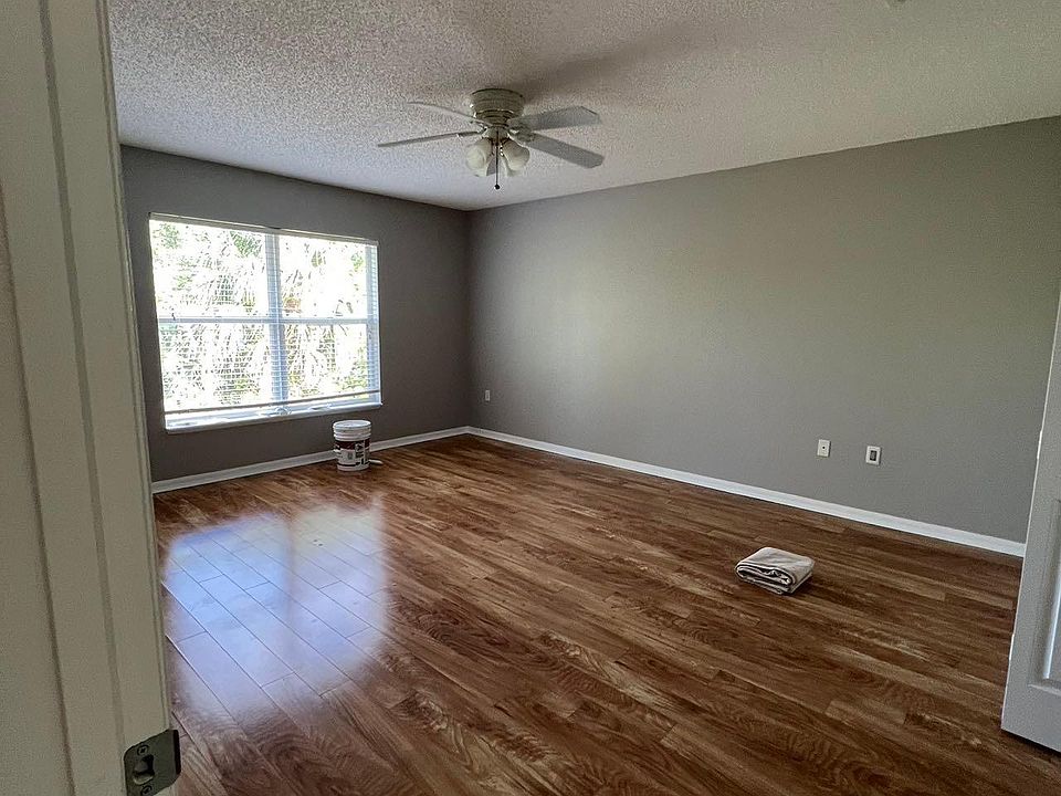 1st image of 58 Brunswick Ln