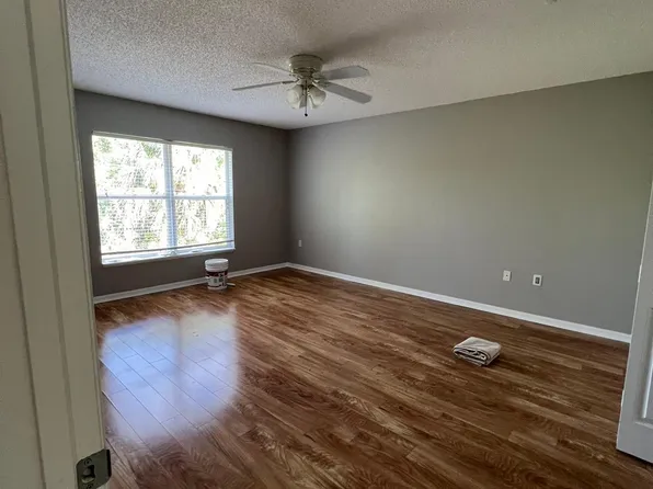 58 Brunswick Ln, Palm Coast, FL 32137