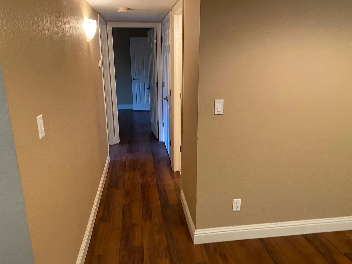 Building Photo - 2881 E Huntington Blvd #29