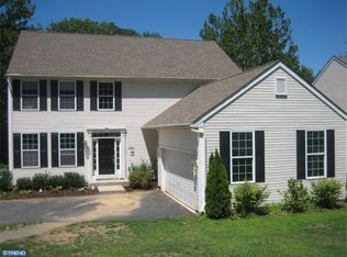 813 Maple Ln, Aston, PA 19014