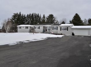 222 Log City Rd, Amsterdam, NY 12010