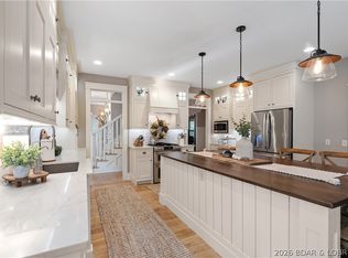 336 Cherry Hill Ln, Lake Ozark, MO 65049