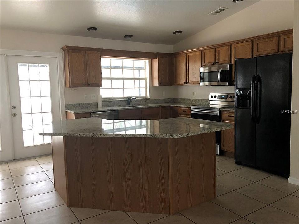 2nd image of 7827 Sugar Pine Blvd