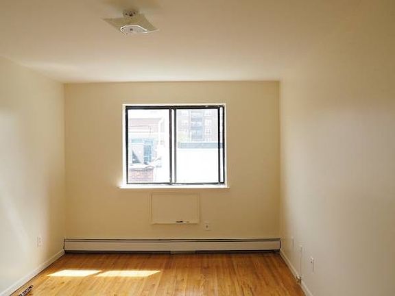 2nd image of 7532 113th St #2