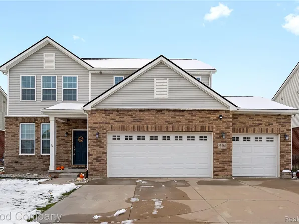 23580 Pelham Bay Blvd, Macomb, MI 48042
