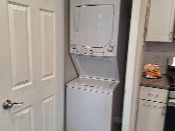 5th image of 2612 Rogers Ave #8