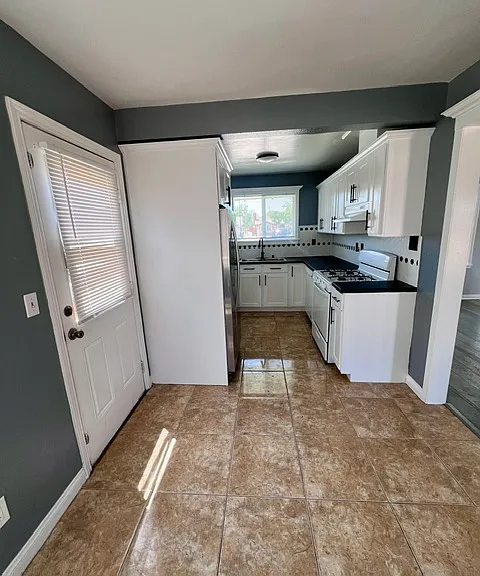 38714 2nd St E — Photo 13