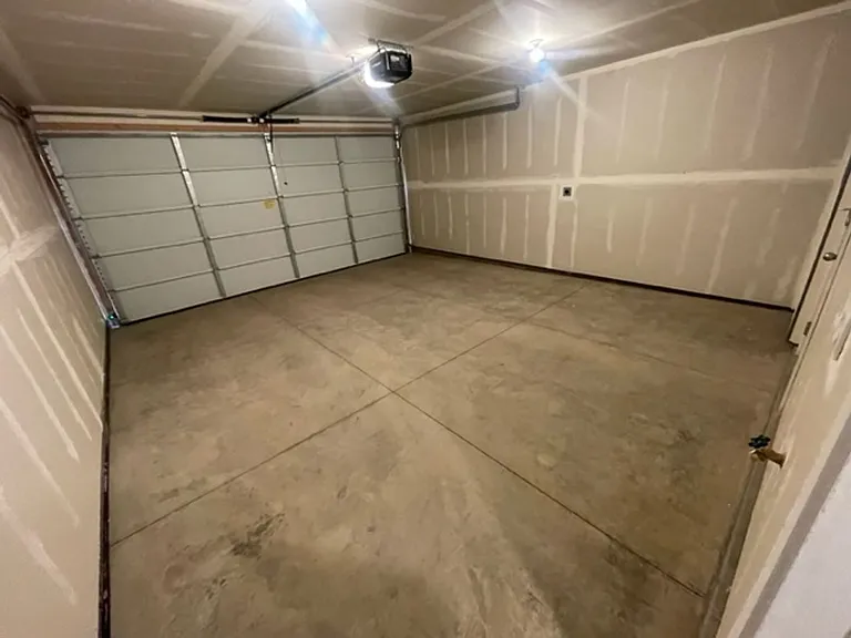 3362 E Elkhorn Ln — Photo 14