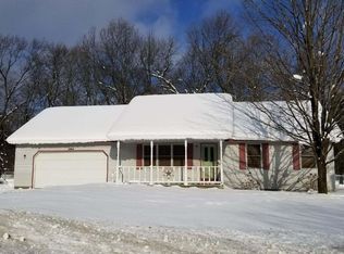 1064 E Giles Rd, Muskegon, MI 49445